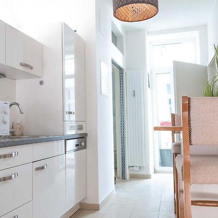 2 Rooms & Balcony - Top Location! Вена Экстерьер фото