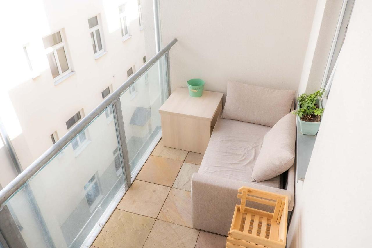 2 Rooms & Balcony - Top Location! Вена Экстерьер фото